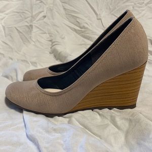 Womens heals size 5.5